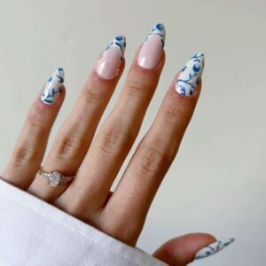 20 French Accent Nail Ideas to Elevate Your Classic Manicur