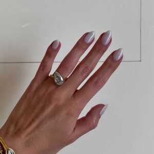 White Chrome Nail Ideas