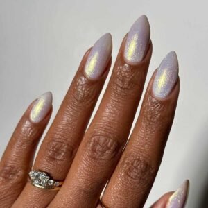 White Chrome Nail Ideas