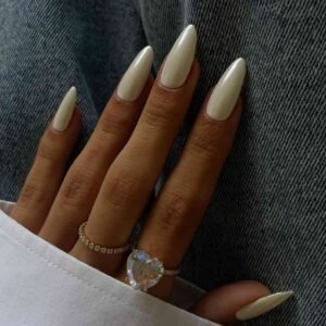 White Chrome Nail Ideas